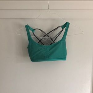 Lululemon sports bra in great condition